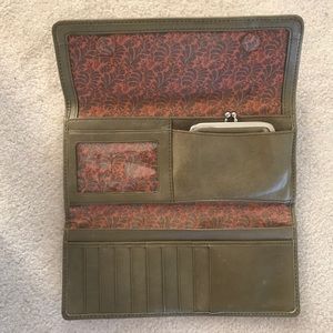 Hobo Olive Green Trifold Checkbook Wallet Like New